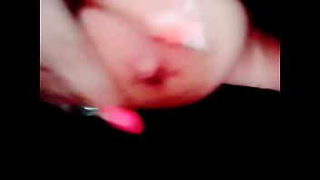 Tocandose las bobbies