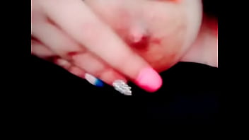 Tocandose las bobbies