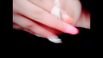 Tocandose las bobbies