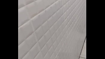 Homem Descobre Prazer Anal thumbnail