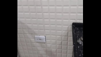 Homem descobre prazer anal