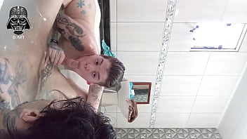 Te comer na banheira