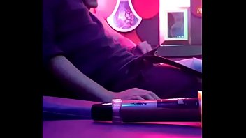 Bú mút sung sướng