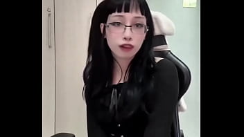 Nem parece que gosta de cuspida na cara