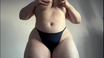 Love to bounce on a hard cock