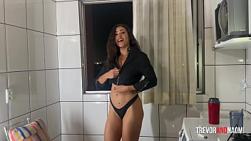 From teasing dance to intense bedroom action