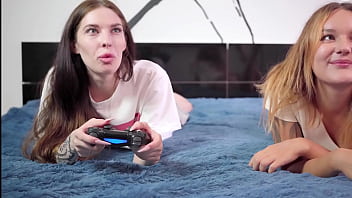 She wanted to play in video games but i desadied to play with her pussy