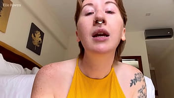 Jerk off to step mommy's itchy nose