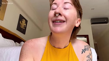 Jerk off to step mommy's itchy nose