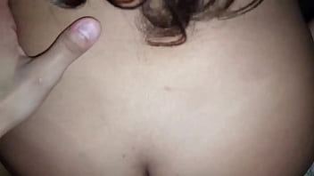 Mientras mi esposo trabaja cojo con mi hijastro Mientras mi esposo trabaja cojo con mi hijastro
