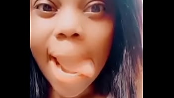 Bigger titt and sweet lips