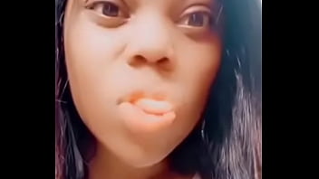 Bigger titt and sweet lips