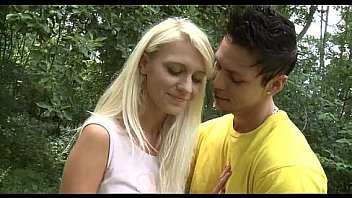 Slut adores blowjobs a lot