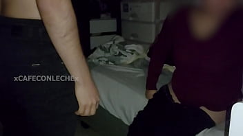 Pase la noche con mi hermanastra y follamos antes de irme