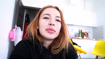 Red haired beauty's mind blowing blowjob positions at home