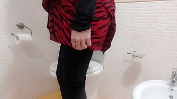 I love to relax on the toilet and free myself after a long day of work