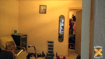 Sa belle queue va défoncer ma chatte