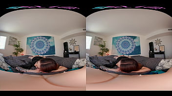 Horny tattooed latina plays with herself in virtual reality