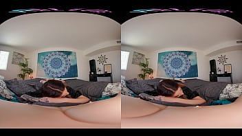 Horny tattooed latina plays with herself in virtual reality