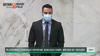 Bato de frete sempre tá ofendidinho