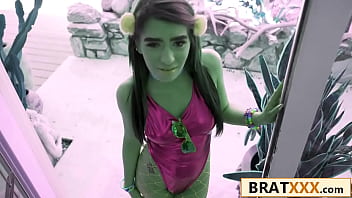 Petite hippie chick takes care of his mistake with her mouth and pussy