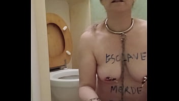 2025 01 15 esclave f autoseance truie humiliee leche wc