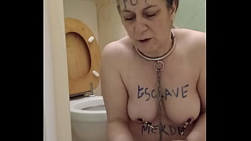 2025 01 15 esclave f autoseance truie humiliee leche wc