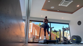 Real amateur tanned slut needs a good fucking from the pool boy