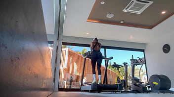 Real amateur tanned slut needs a good fucking from the pool boy