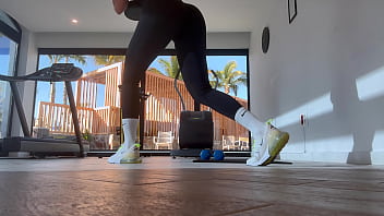 Real amateur tanned slut needs a good fucking from the pool boy