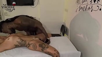 Do relax ao sexo o massagista me usa sem piedade