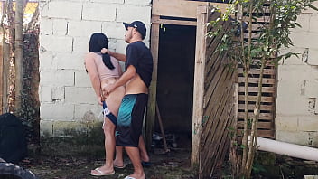 Meu Marido Saiu E Me Deixou Receber O Pedreiro Sozinha Para Um Orçamento thumbnail