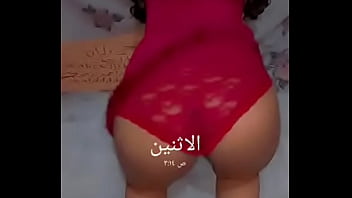 Arabic she takes off her dancing clothes oh my god what a beautiful body and big ass