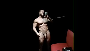 Logo logo em nossas plataformas o leotitochavess fazendo conteudos exclusivos e cheio de tesão