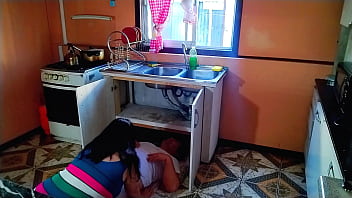 A horny woman seduces the plumber