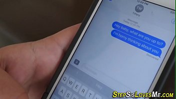 Teen amateur rubs pussy