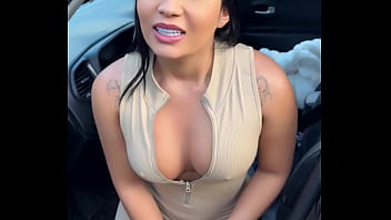 Blogueira carioca fode com entregador de pizza do ifood sem camisinha