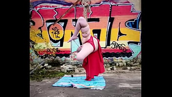 Went urbexing with thatkinkycad to do some fun rope stuff as is often the case our original plan was a bust but we got