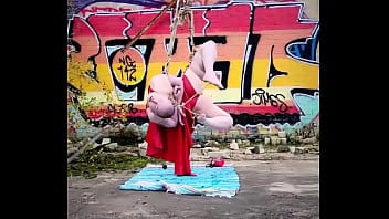 Went urbexing with thatkinkycad to do some fun rope stuff as is often the case our original plan was a bust but we got