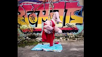 Went urbexing with thatkinkycad to do some fun rope stuff as is often the case our original plan was a bust but we got