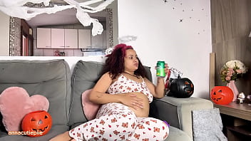 Chubby ebony halloween movie night with farts and burps