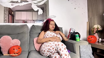 Chubby ebony halloween movie night with farts and burps