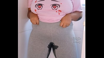 Bbw ebony peeing on leggings