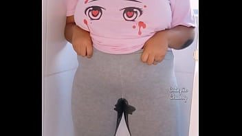 Bbw Ebony Peeing On Leggings thumbnail