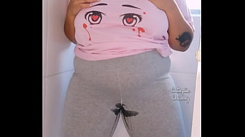 Bbw ebony peeing on leggings