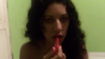 Jade cristal rj no quarto verde com comedor