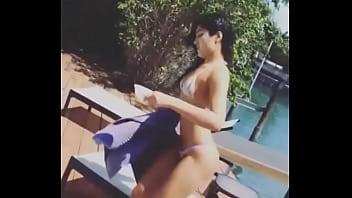 White girl with ass on the beach