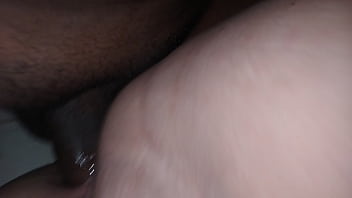 Comiendo su culito rico