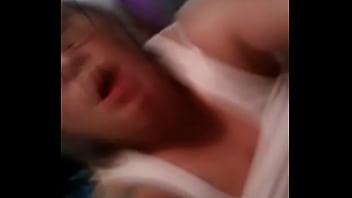 No skye clip with vibrating toy