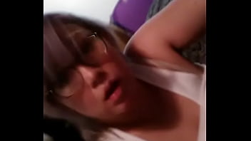 No skye clip with vibrating toy